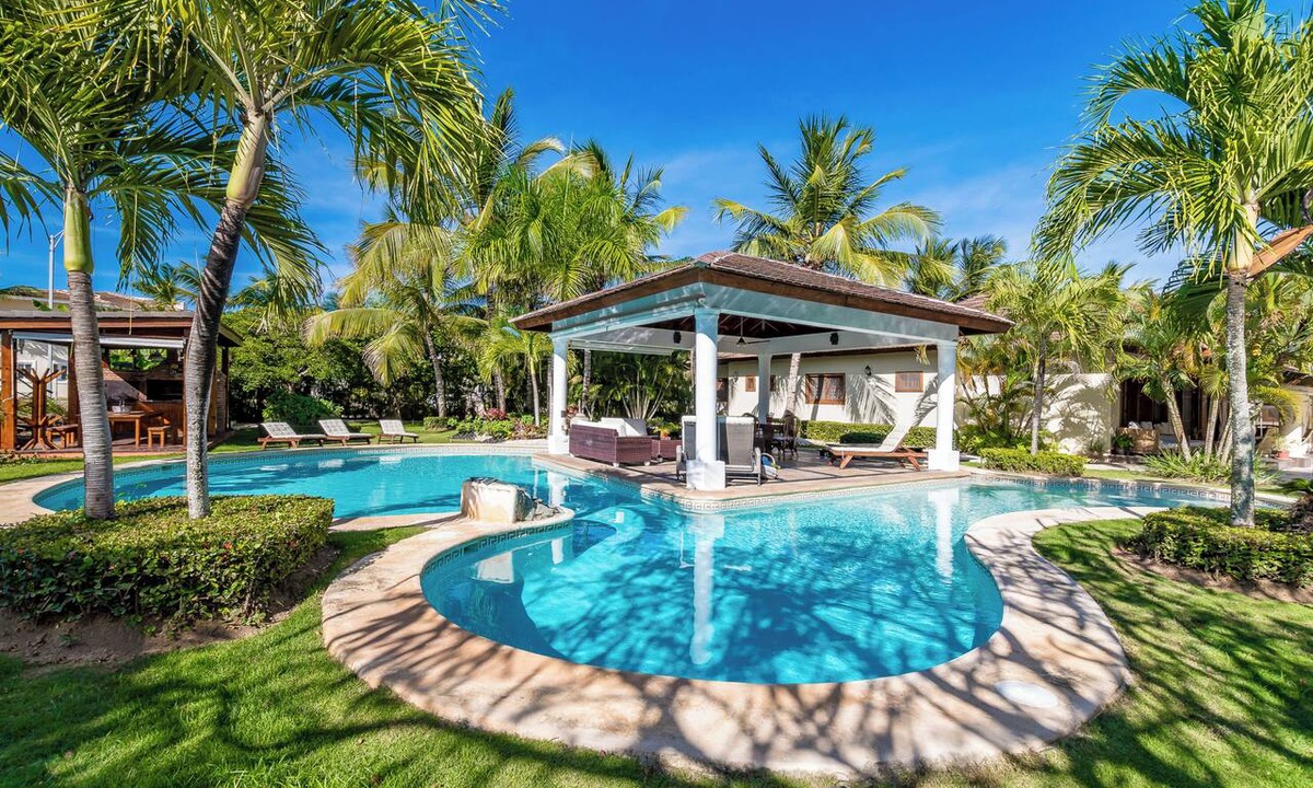 Bavaro Villa | 4BR Garden Villa in Cocotal Punta Cana - Private Pool & Nature Views