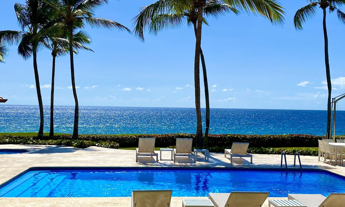Casa de Campo House | 6 Bdrm Oceanfront, Pool,Jacuzzi 25% discount last minute for Sept & Oct 2026.
