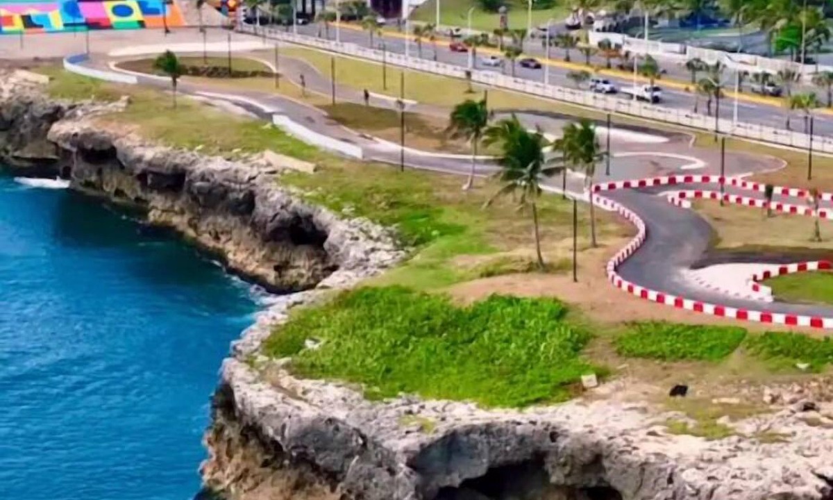 San Geronimo Apartment | Apartment located right in the city center, facing the ocean