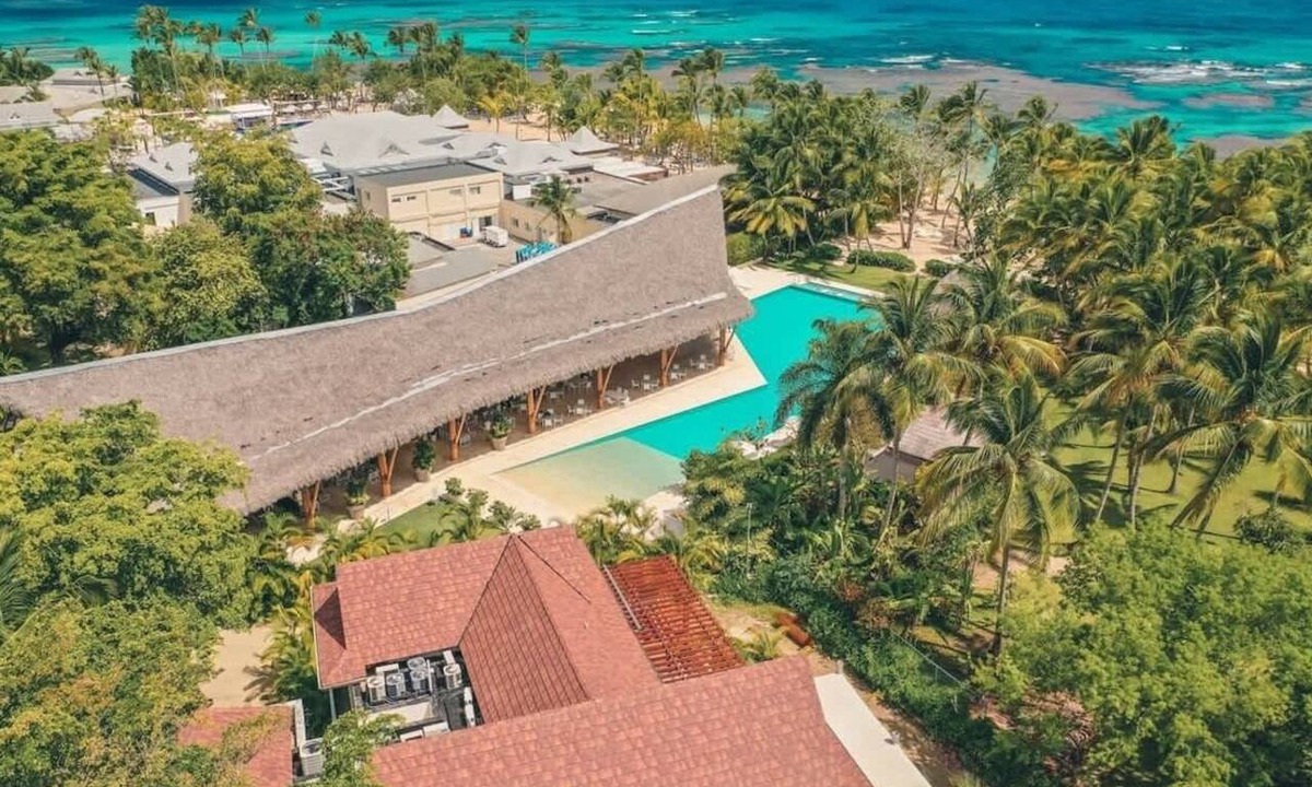 La Iglesia Apartment | Apt with 2BR & balcony beach access in Portillo