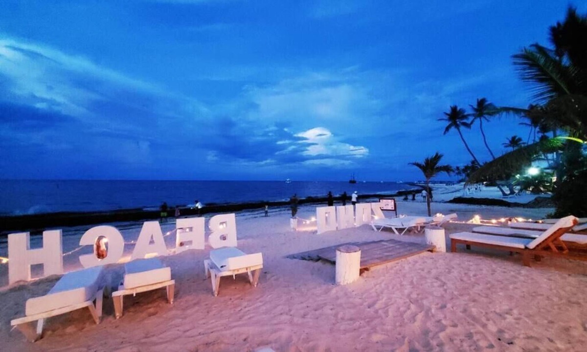 El Cortecito Condo | Bávaro Beach Penthouse - Private Rooftop-3BR-3BA - Sleeps 10-Pool & BBQ