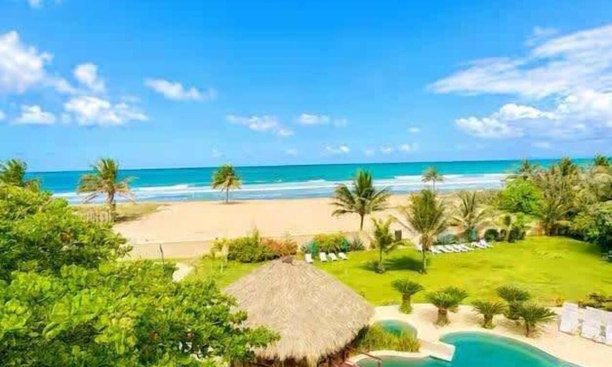 Los Brazos House | Beachfront Estate | Pool, Theater, Sleeps up to 24