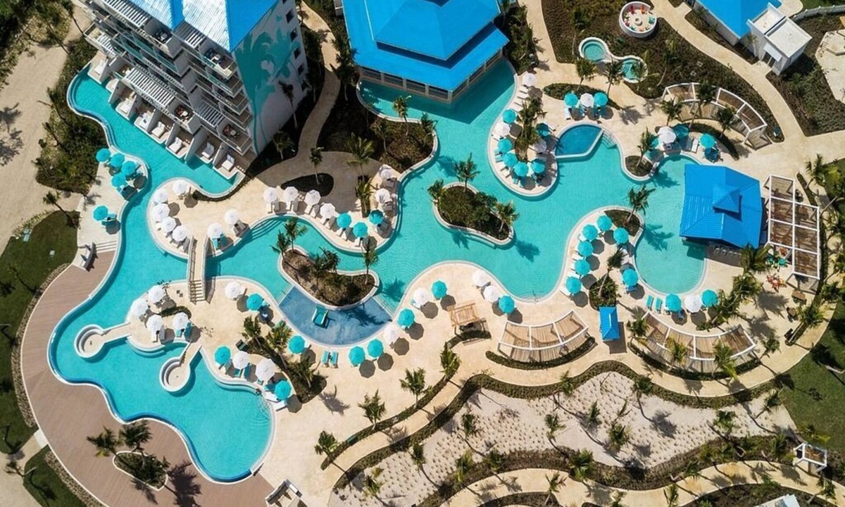 Punta Cana Hotel | Beachfront Suite w/King Bed, Soaking Tub & Furnished Terrace ALL-INCLUSIVE