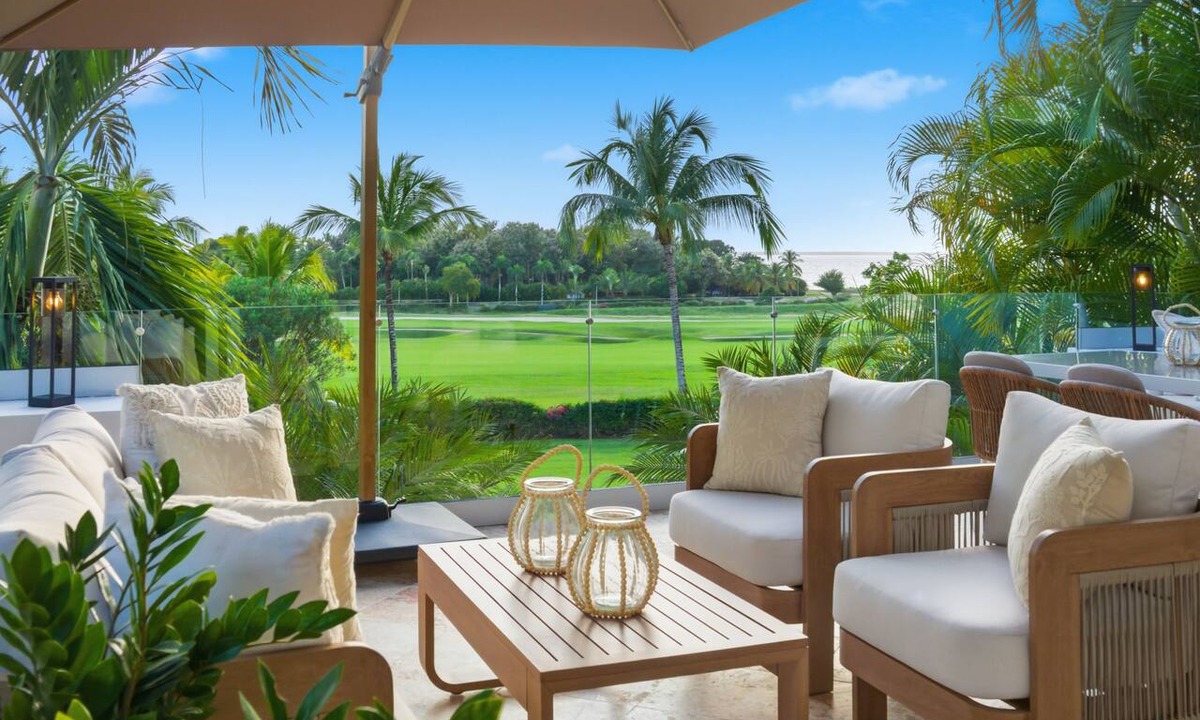 Casa de Campo House | Casa Di Lucca, Teeth of the Dog, Ocean View and just 3 mins away from the beach.