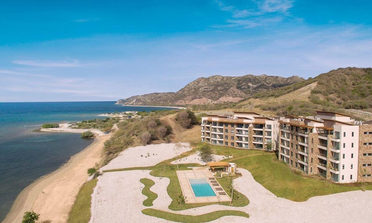 Bani Apartment | Cozy beachfront apartment in Punta Arena!