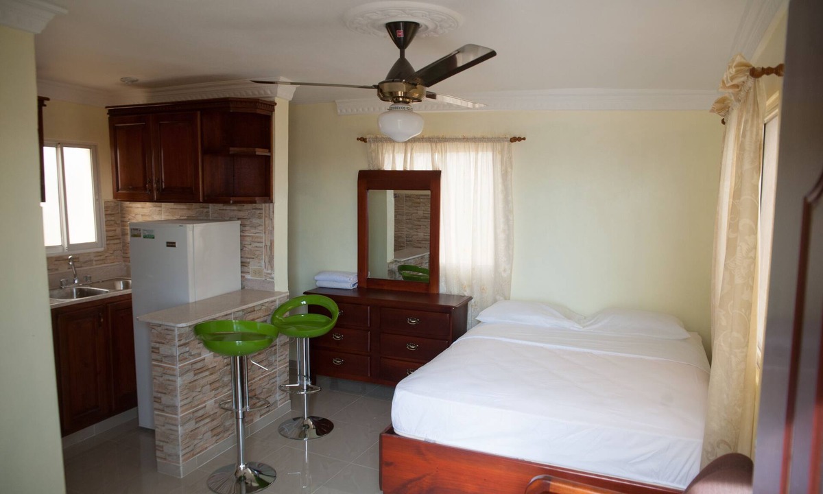 Corales del Sur Apartment | Cozy Studio with Private Kitchen 300 Mbps Wi-Fi Near SDQ Airport