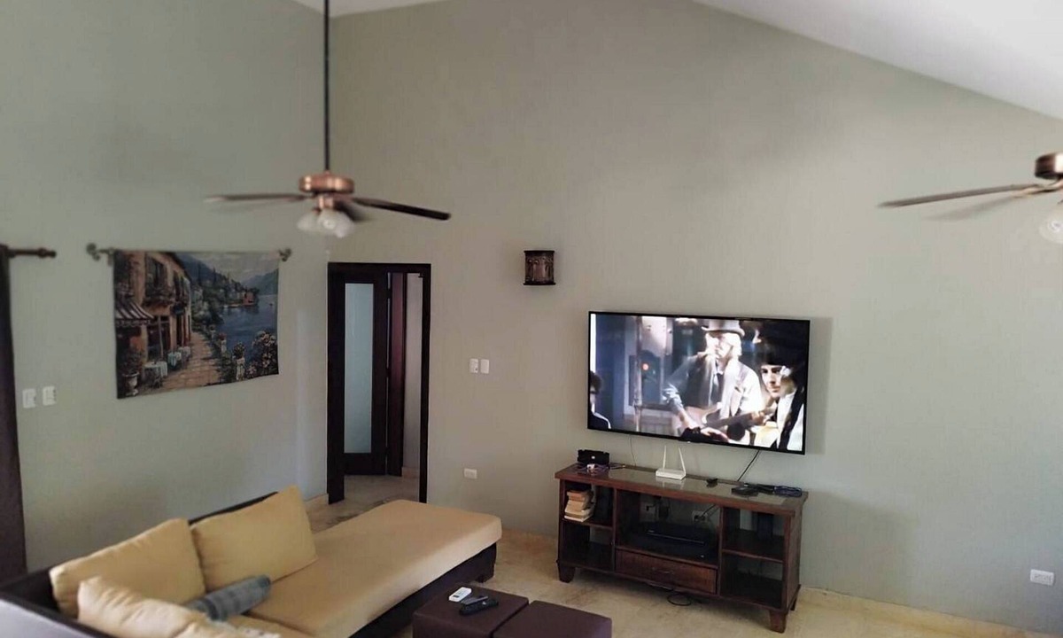 La Mulata Villa | Easy Peasy Mango Squeazy, luxury tropical villa