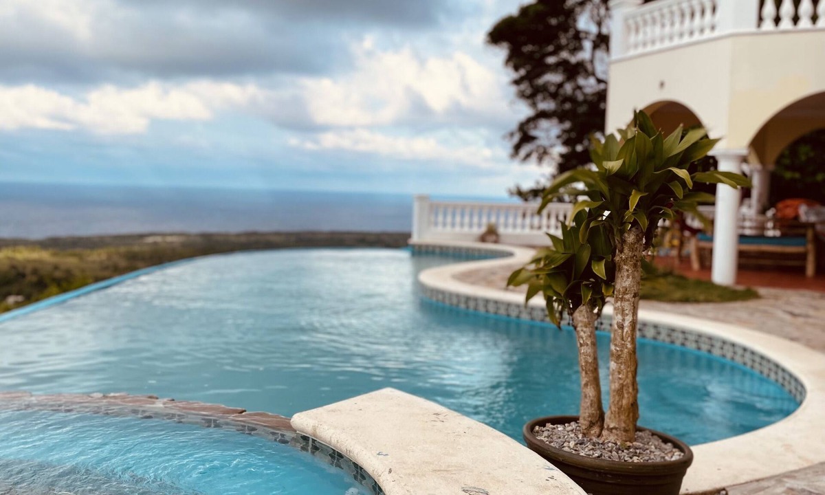 Cabrera House | El Castillo Tropical