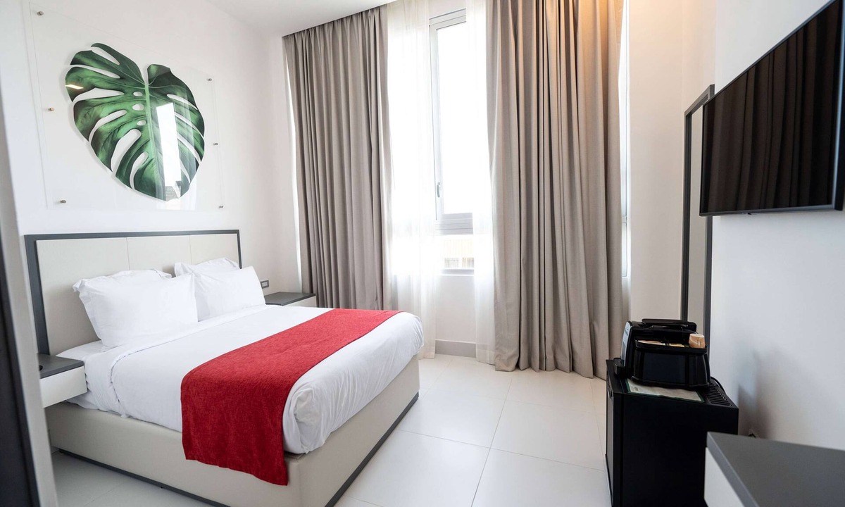 San Anton Hotel | Gran Hotel Europa Santo Domingo, Trademark by Wyndham