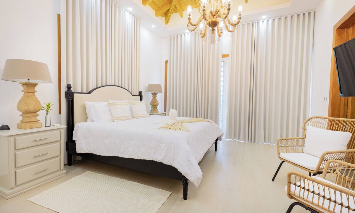 Bonao Villa | Hermosa villa rodeada de montañas, Combina elegancia moderna con la naturaleza.