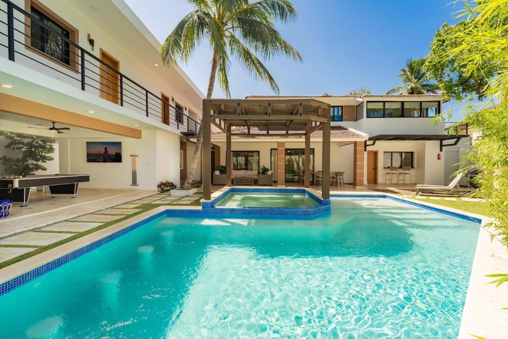 Villas Ana Maria Villa | Luxury 10Br Villa - Heated Jacuzzi & Private Pool
