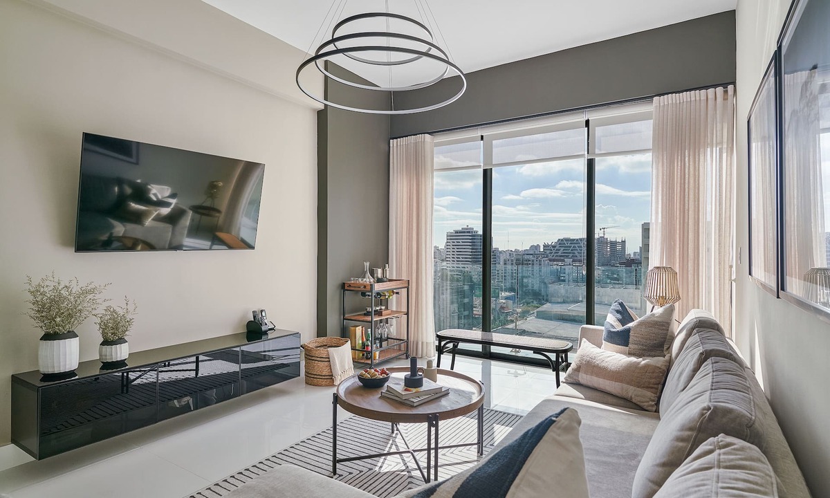 Downtown Santo Domingo Apartment | Luxury Modern Apt w/Balcony+Skyline Views+Pool+Gym