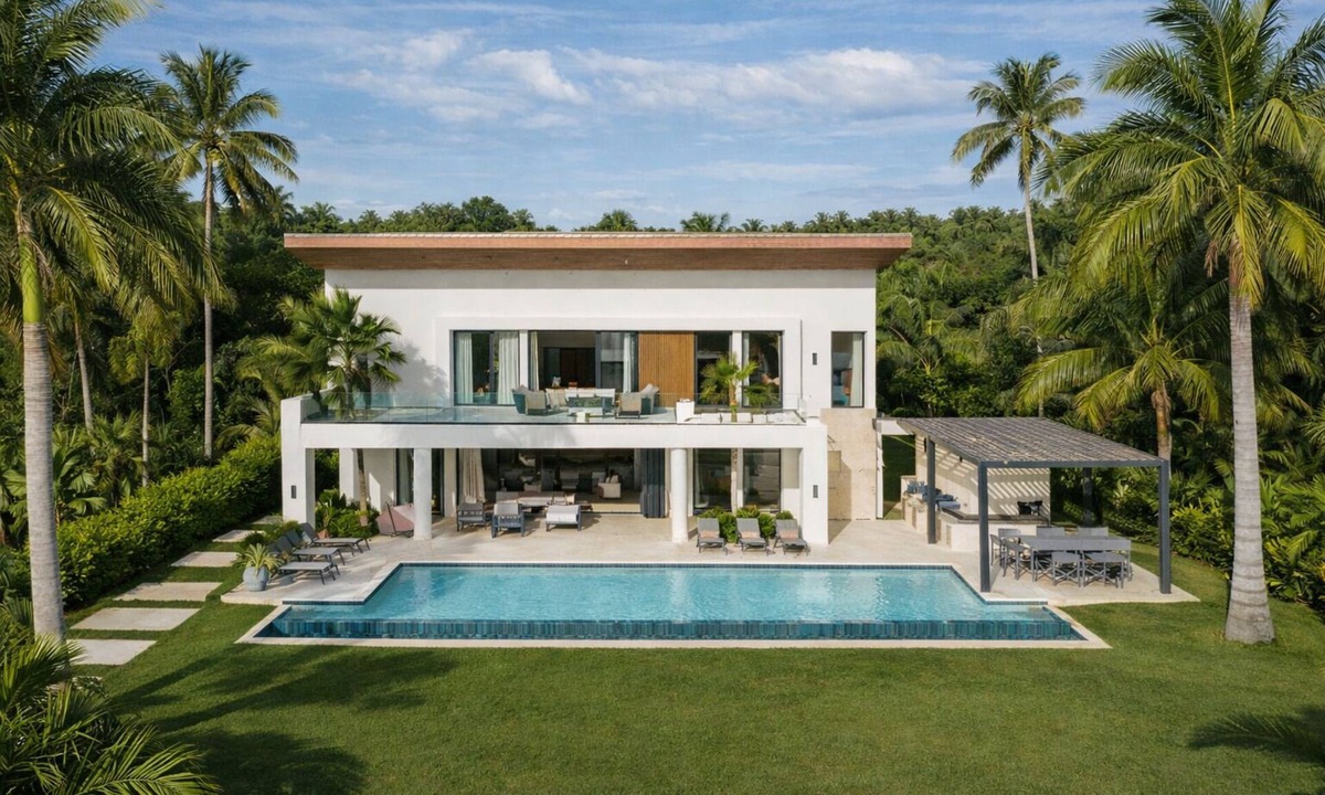 Punta Cana Villa | Luxury Punta Cana Resort Lakefront Villa 5BR Beach Access Staff Included
