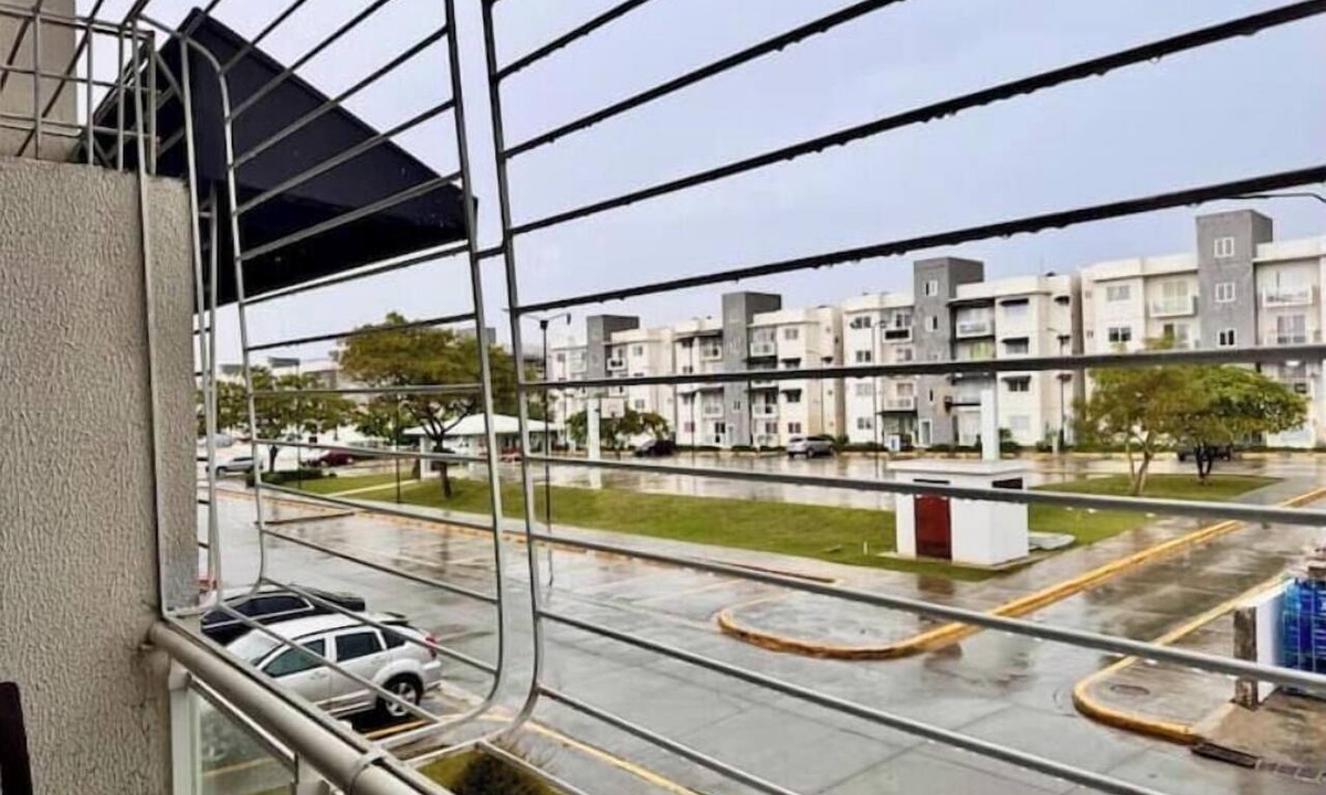 Prado Oriental Apartment | Ocean View | Wi-Fi | September Special | Coffee | 2BR | AC