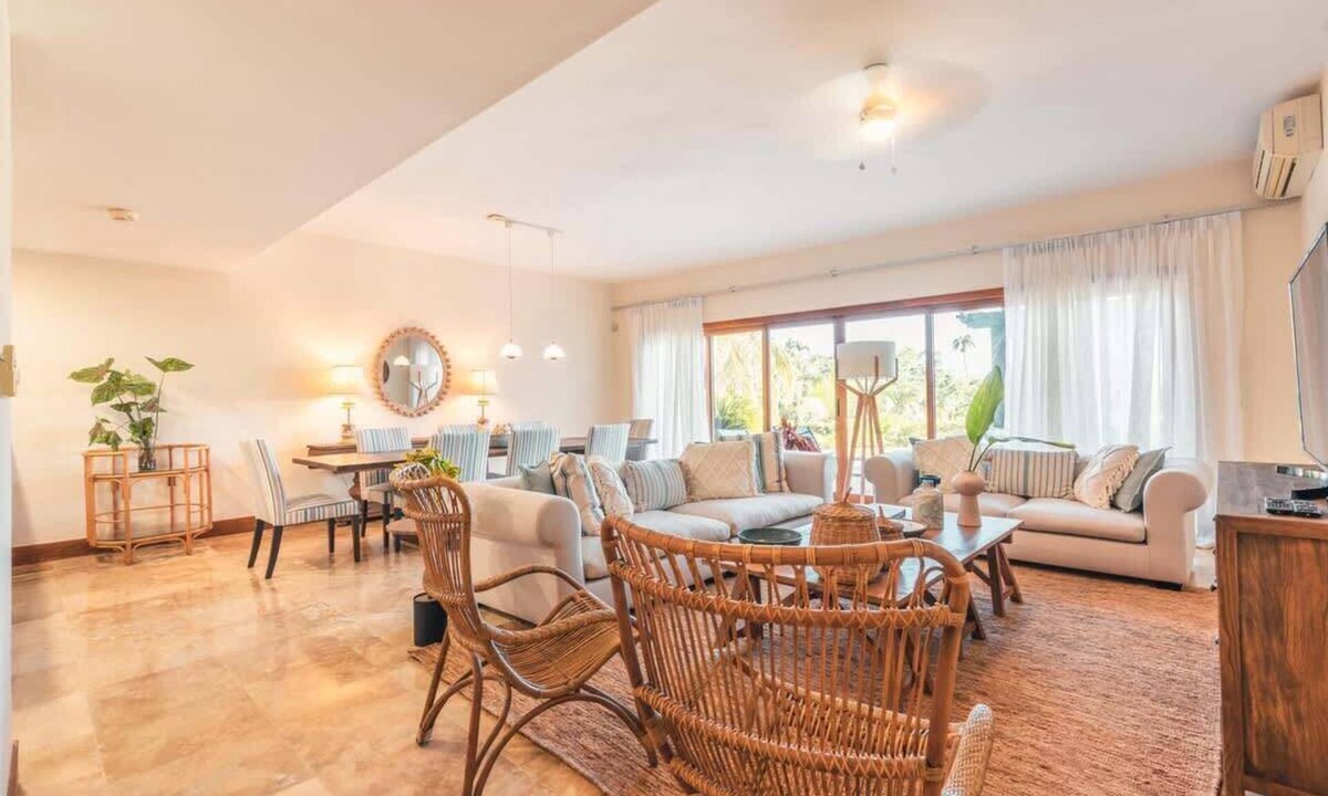 Puerto Bahia Villa | Ocean View Villa with Pool & BBQ in Samana