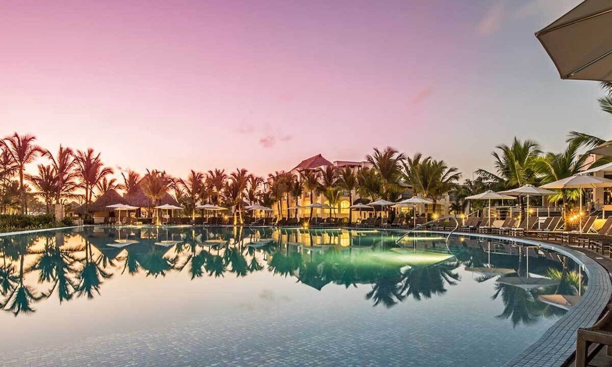 Bavaro Hotel | Oceanside Casino Fun: Hard Rock Punta Cana, Caribbean Diamond King | 3 Units