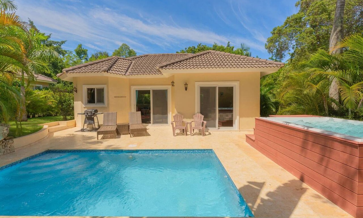 Urbanizacion Tavarez Villa | Private Pool & Jacuzzi Villa in Sosúa