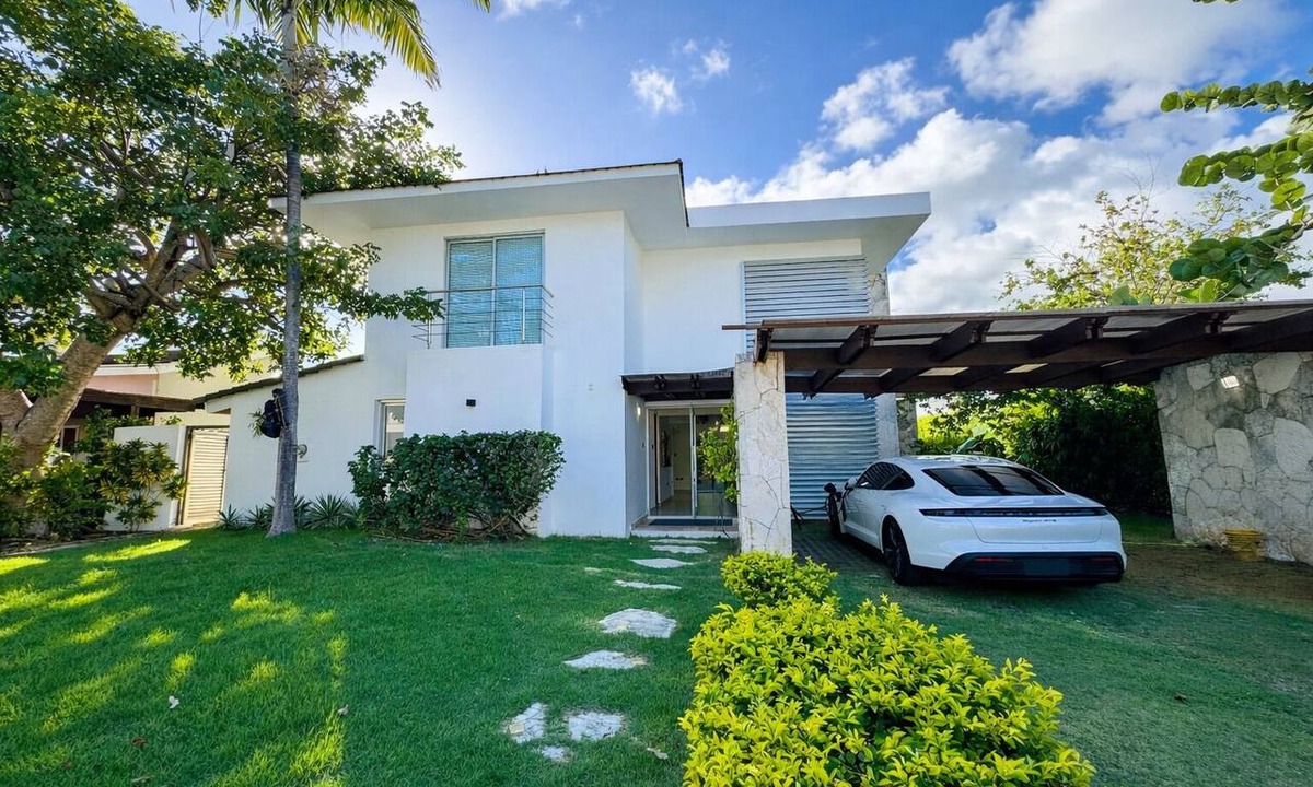 Punta Cana Village House | Private villa with hot tub & BBQ near PUJ