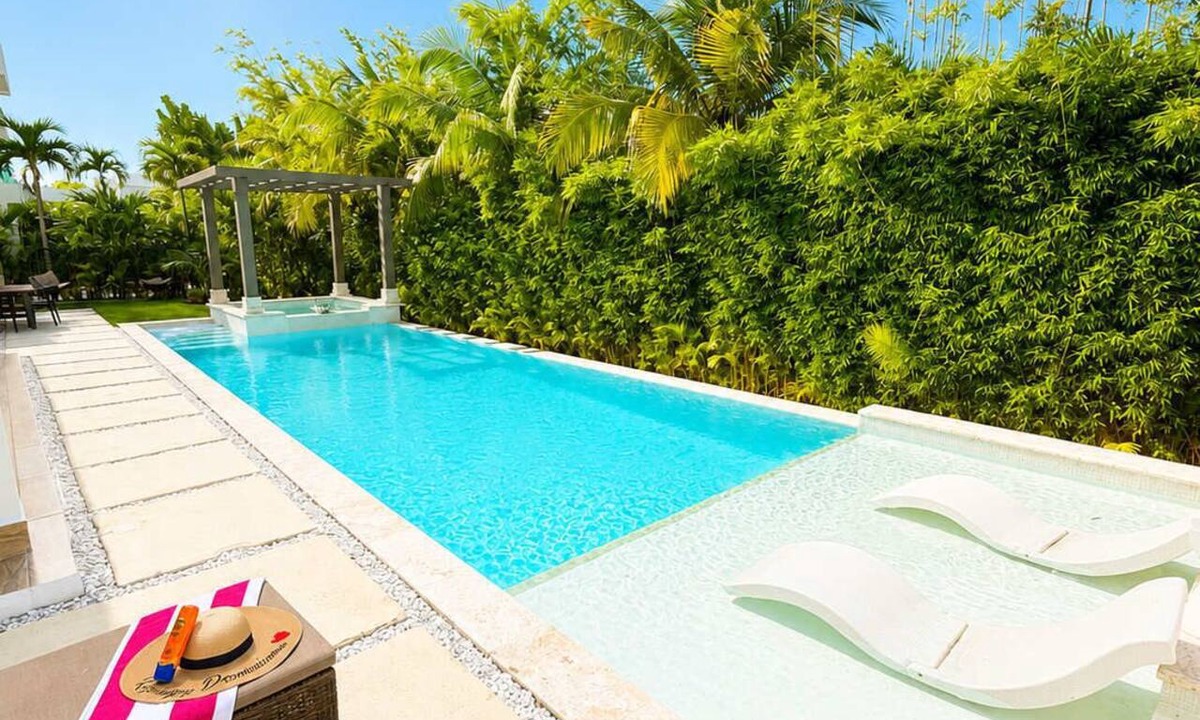 Sosua Villa | Santorini Pool Villa | Rooftop Sea View Sleeps 15