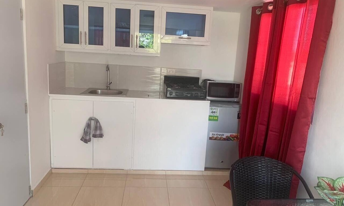 Villas Ana Maria Hotel | Spacious 17-bedroom hotel in gorgeous El Batey Sosúa with AC