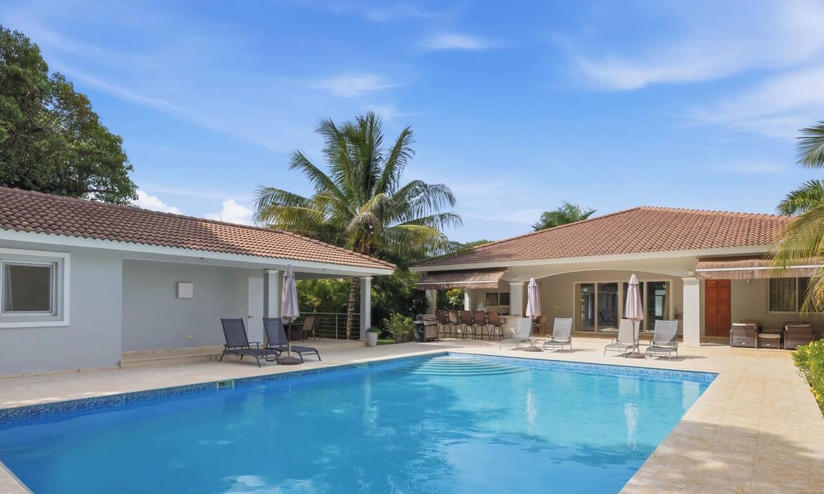 Urbanizacion Tavarez Villa | Stunning 6BR Villa with private pool