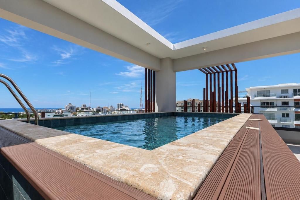 Ensanche Quisqueya Apartment | Stylish 2BR Apartment Business Leisure Near to Piantini & Ave. Churchill