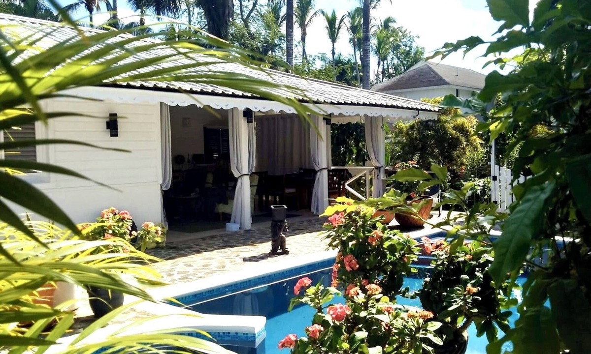 Las Terrenas Villa | Villa + Bungalow 300M from the beach