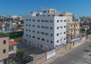 Single Room with Queen Bed Near SDQ Airport Fast Wi-Fi