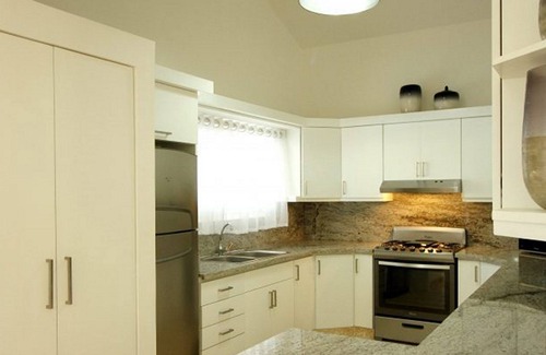 Urbanizacion Tavarez Villa | 4BD guest-friendly villa, 5 TVs, fast internet, AC also in living room, near all