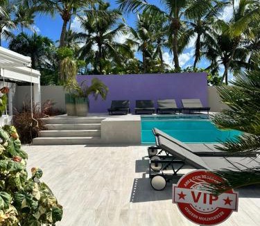 Dominicus Apartment | 1BR Tracadero Lodge, beach access & full amenities