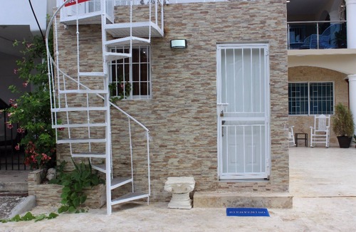 El Batey Apartment | 2 Guests 1Bed Studio 3min to Beach and Main Street