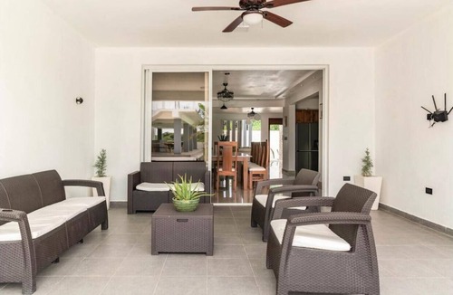 La Mulata Villa | 20-bedroom villa with basketball 🏀 and badminton 🎱 courts (Sosua, Dominican Republic)