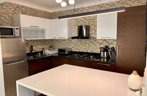 Playa Bibijagua Apartment | 2BR Walk to Beach, Pool, Jacuzzi & Free Parking
