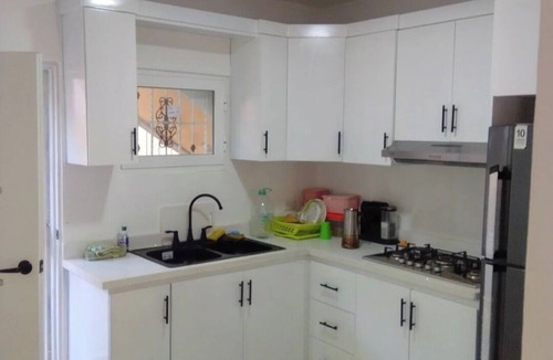 Paraiso Apartment | 3-bedroom apartment in lovely Paraíso with AC