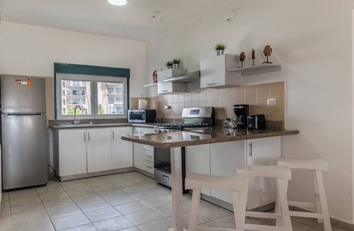 El Cortecito Apartment | 3-bedroom beachfront apartment in Stanza Mare