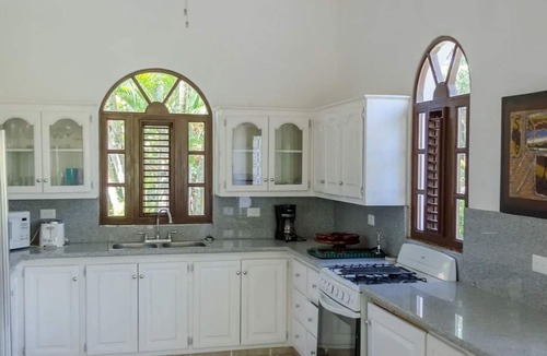 Cabarete Villa | 4BD villa with private pool near sandy beach