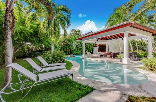 Bavaro Villa | 4BR Garden Villa in Cocotal Punta Cana - Private Pool & Nature Views