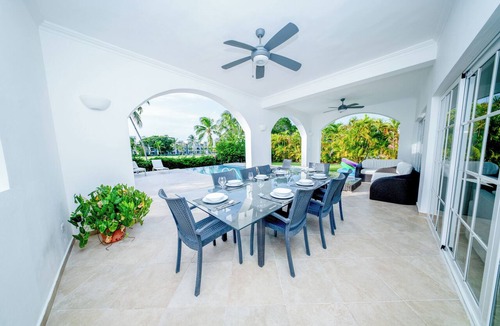 Bavaro Villa | 5BR Golf-Front Villa with Private Pool & Jacuzzi