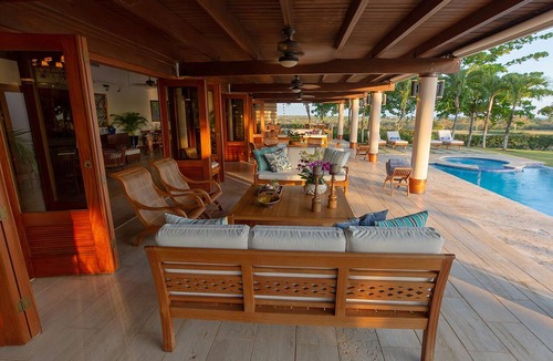 Las Palmas House | Anaima – Designer 5-Bedroom Villa in Casa de Campo with Pool & 2 Golf Carts.