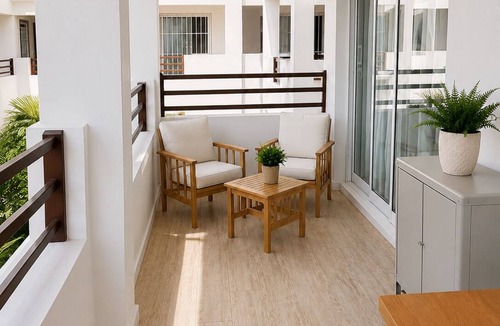 Los Melones Apartment | ANYA 3 Modern Retreat Apt