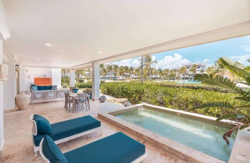 Punta Cana Apartment | Apt with 2br-beachfront private pool in Sotogrande
