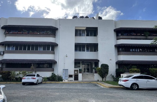 Bella Vista Apartment | Artistic & Comfortable 2BR Apartment in Bella Vista