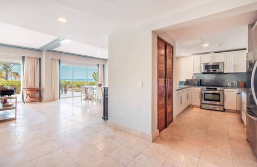 Punta Cana Apartment | Beachfront Apartment with Pool & Ocean Views