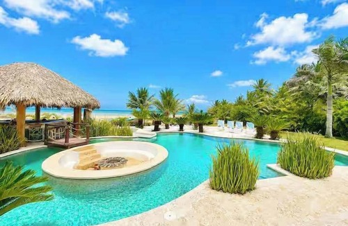 Los Brazos House | Beachfront Estate | Pool, Theater, Sleeps up to 24