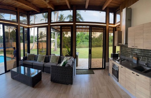 Cabrera Villa | CABRERA LODGE 1 (850 meters from the beach, centrally located, modern and chic)