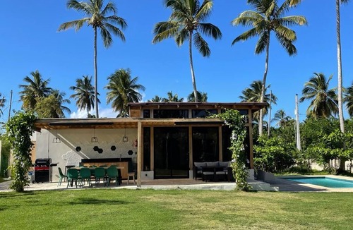 Cabrera Villa | CABRERA LODGE 1 (850 meters from the beach, centrally located, modern and chic)