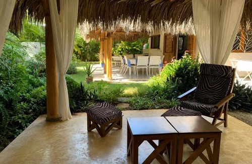 La Iglesia Villa | Caribbean villa by the sea