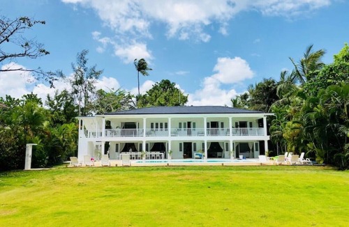 El Limon Villa | Casa Blanca Staffed Beach Villa Sea Views Private Pool