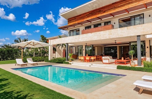 La Romana House | Casa Carina by Luxe Haus™ - Butlered Villa, Staff, Pool, Golf Carts