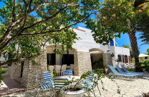 Palmar de Ocoa House | Casa Manarola: Oceanfront Oasis & Pizza Cabin